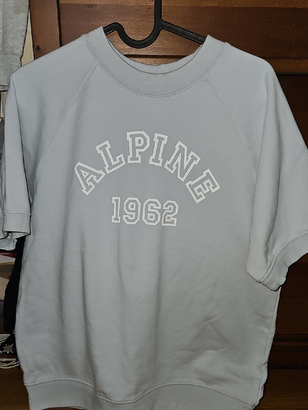 Alpine Design Women's Short Sleeve Sweatshirt